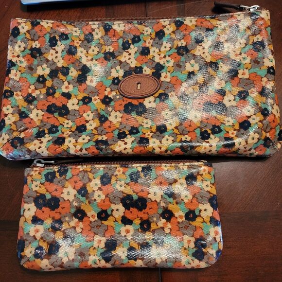 Fossil  Key-per 2pc Poppy Floral Lg Makeup/clutch Logo Sm Clutch Coin NWOT - Picture 1 of 11